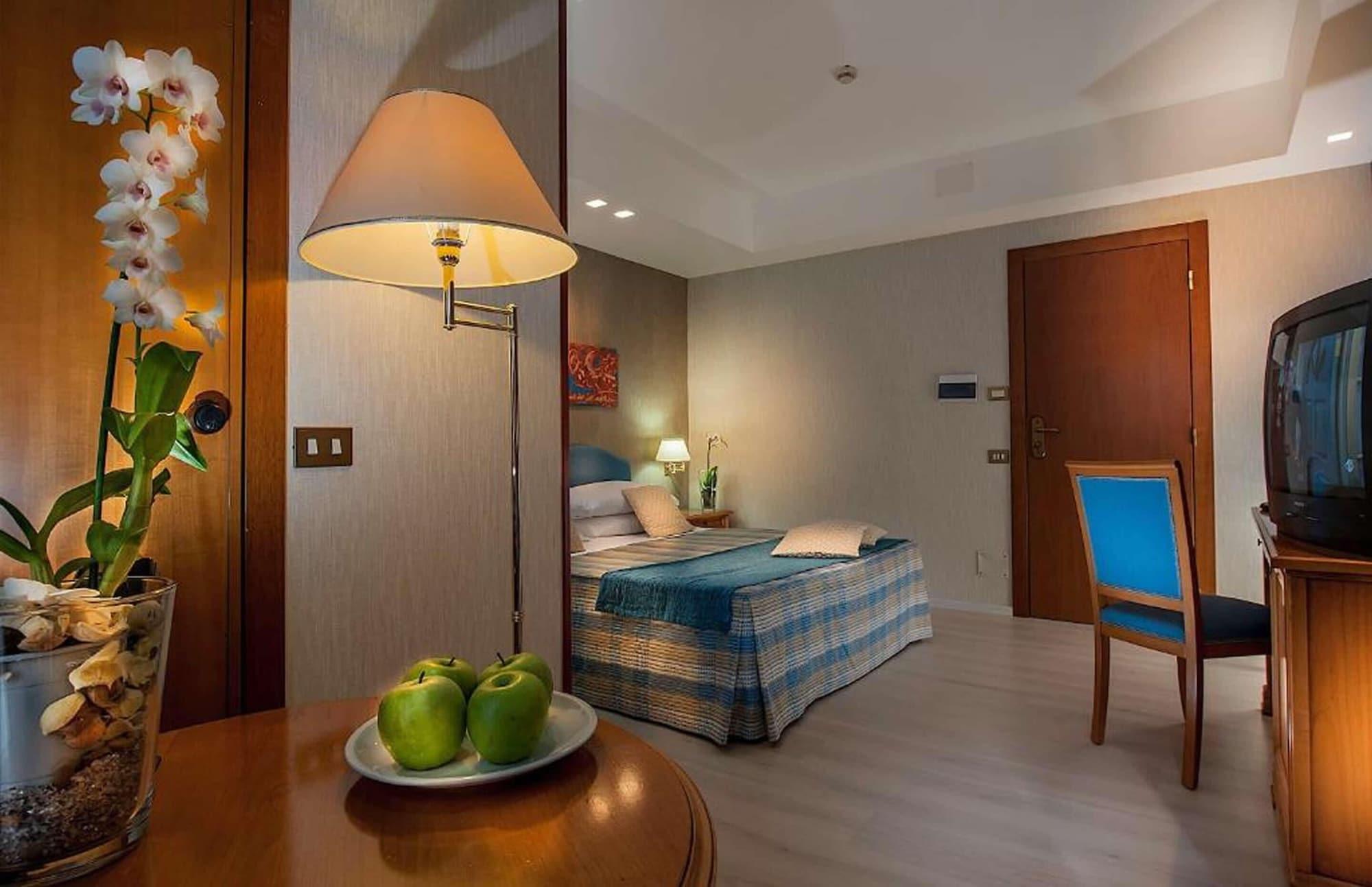 Quality Hotel Rouge Et Noir Roma Ngoại thất bức ảnh