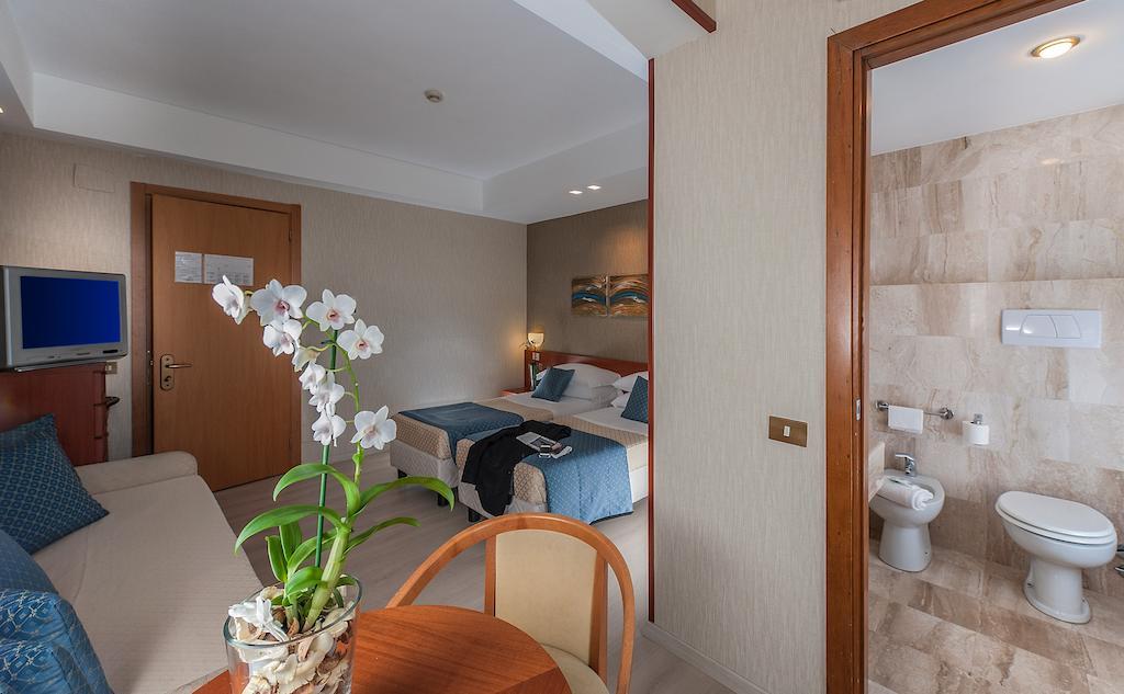 Quality Hotel Rouge Et Noir Roma Ngoại thất bức ảnh