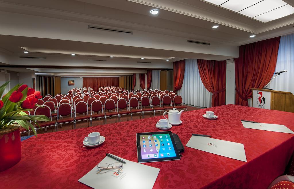 Quality Hotel Rouge Et Noir Roma Ngoại thất bức ảnh