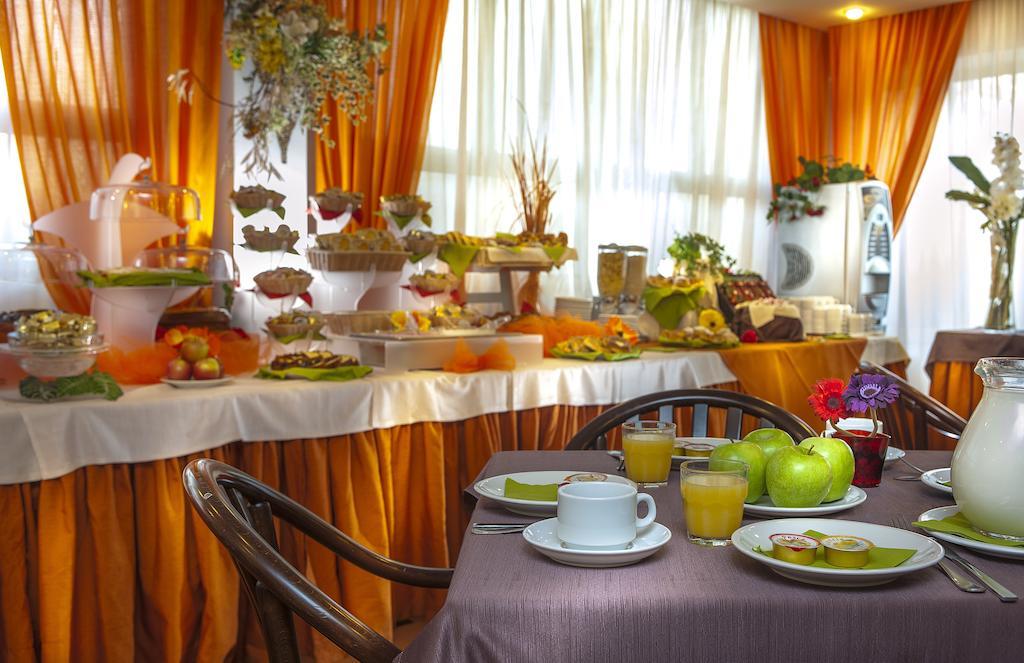Quality Hotel Rouge Et Noir Roma Ngoại thất bức ảnh