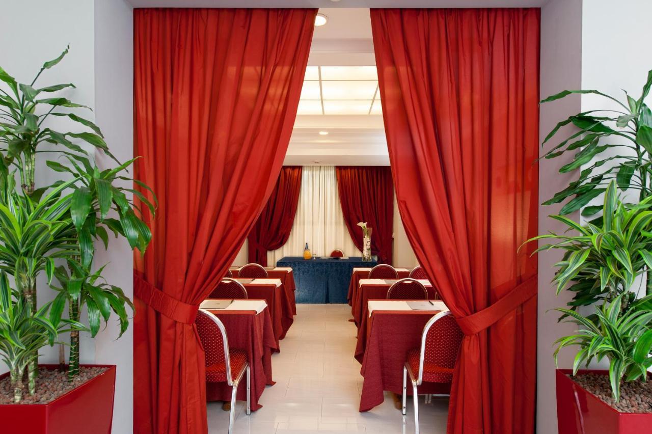 Quality Hotel Rouge Et Noir Roma Ngoại thất bức ảnh